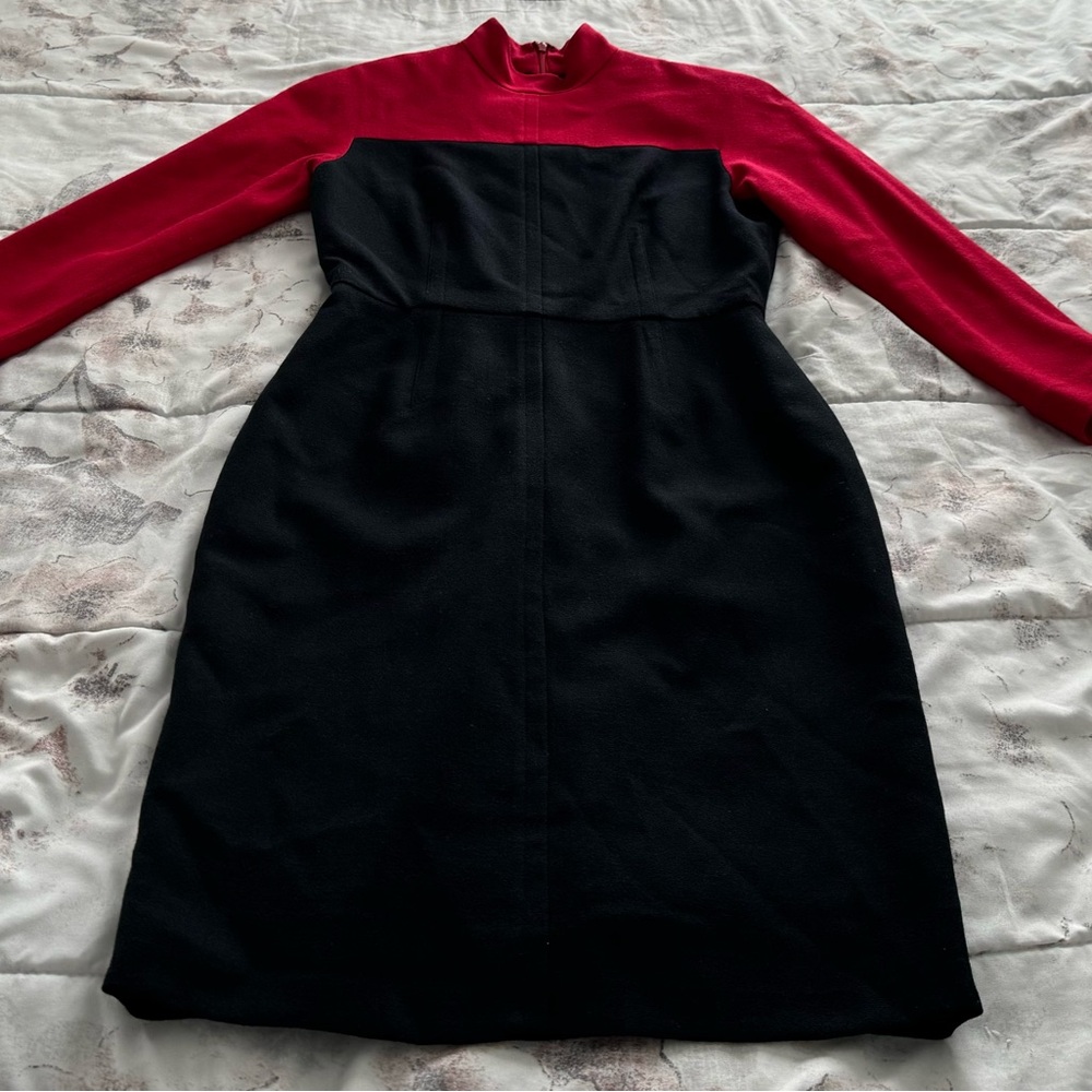 Bloomingdale’s vintage 100% wool red & black high neck lined midi dress, size 6